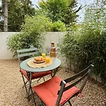 Apartament Fleur De Lys - Elegance & Serenite En Centre-ville *